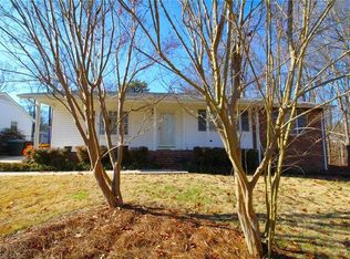 3214 Fontana Dr, Greensboro, NC 27406