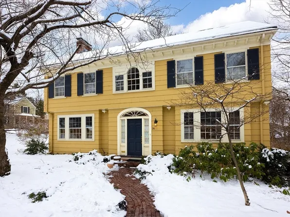 26 Welland Rd, Brookline, MA 02445