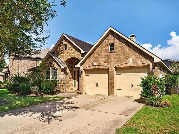 2nd image of 6302 Falling Briar Ln