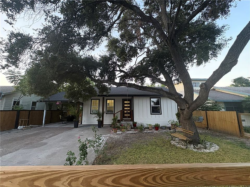 1st image of 2126 Harriett Dr