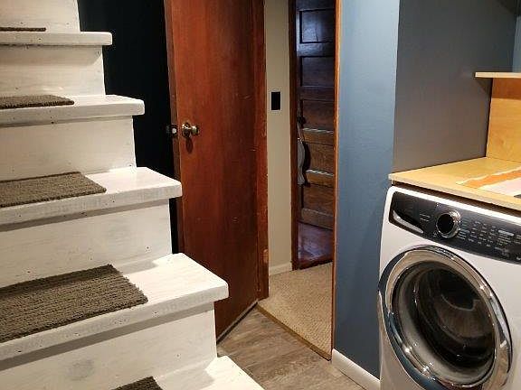 2nd image of 906 E Park Ave #1