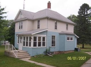 714 Maple St, Palmyra, WI 53156