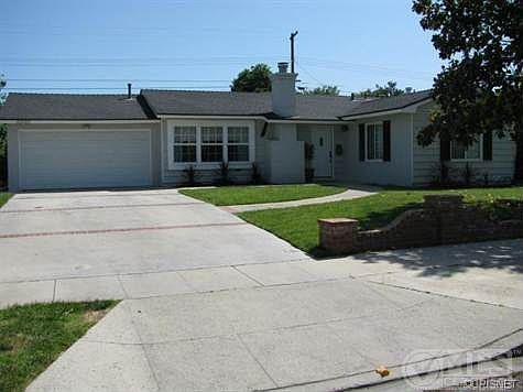 2nd image of 22922 Vose St