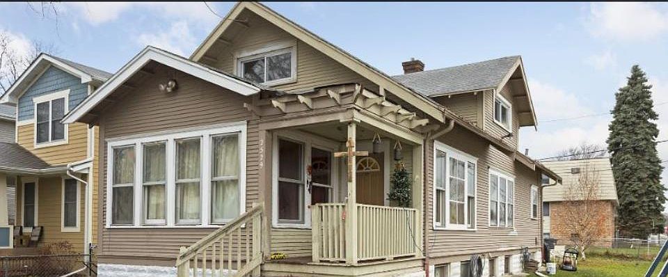 1st image of 2529 James Ave N