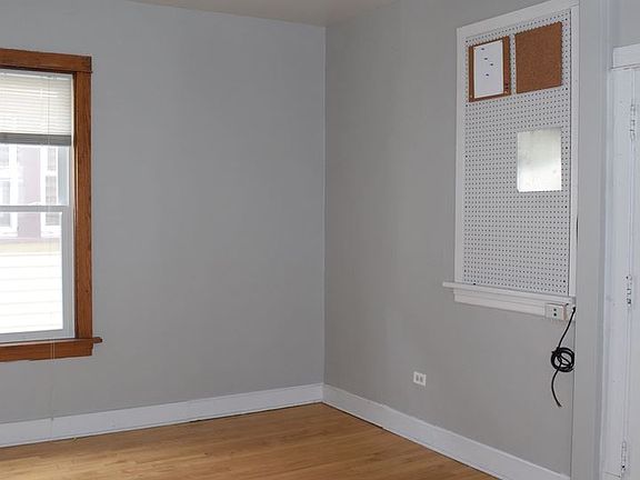 5th image of 2445 W Warner Ave APT 2F