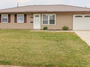 186 Indianhead Dr, Heath, OH 43056