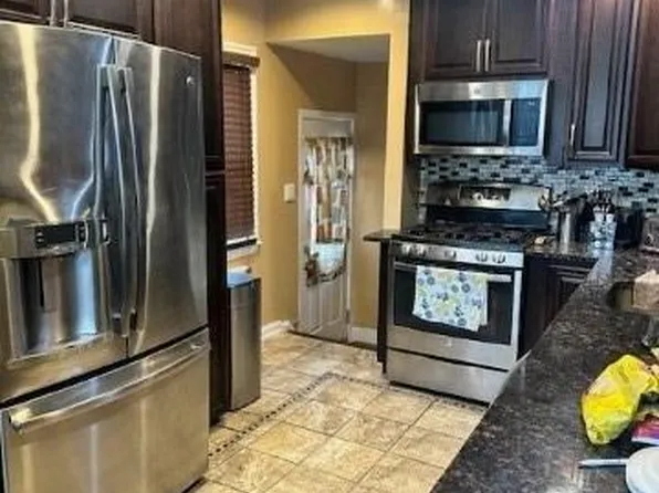 204 E Seaman Avenue, Freeport, NY 11520