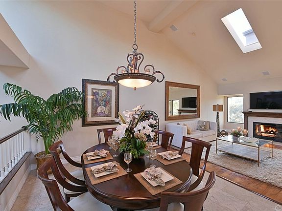 2nd image of 11 Sea Cove Ln #5