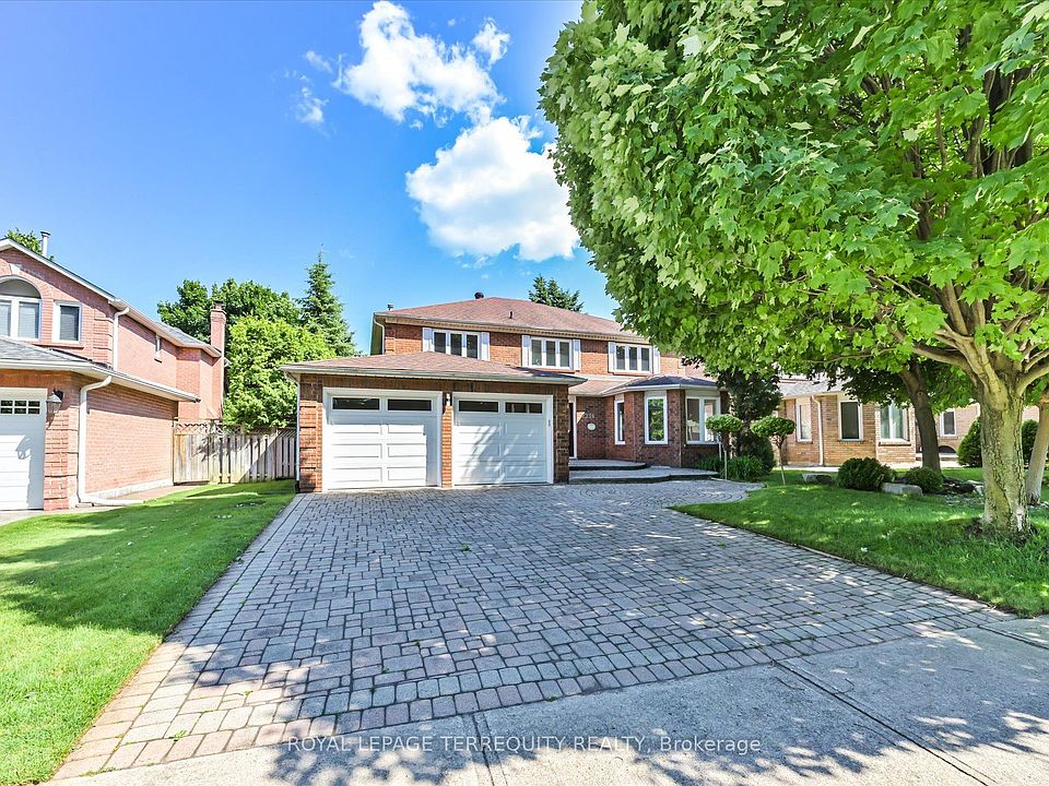 1st image of 2216 Dunvegan Ave
