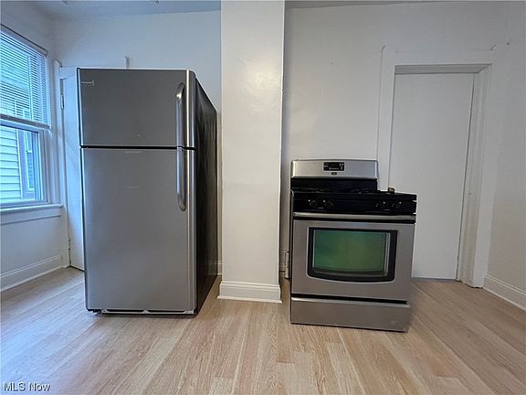 2nd image of 1924 E 123rd St