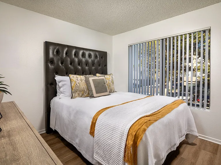 Sienna Residences — Photo 15