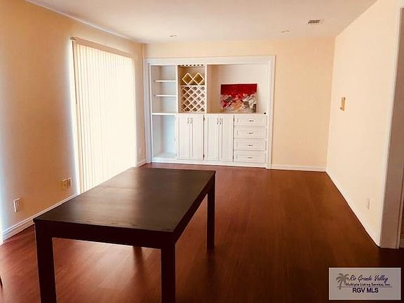 3rd image of 14 Cliff Rose Cir