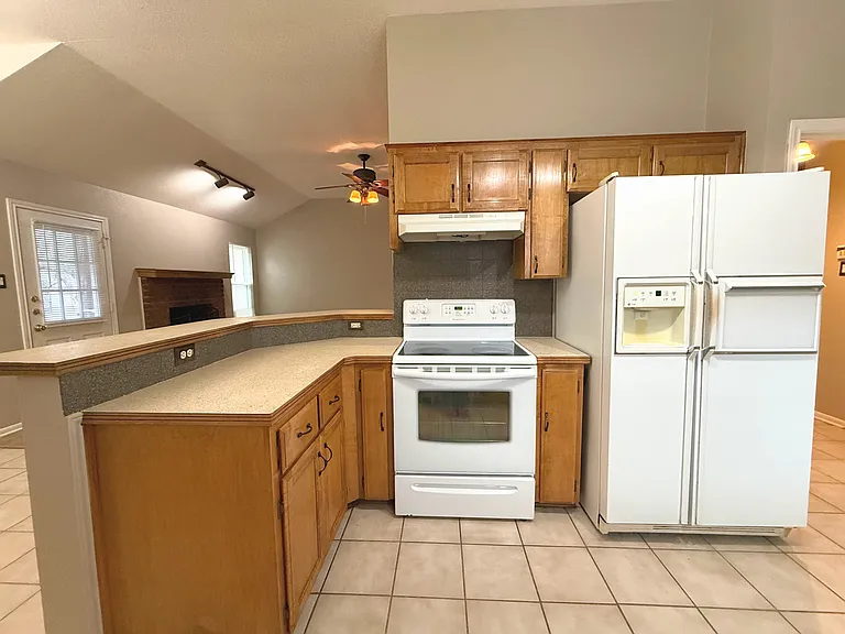 1002 Northern Dancer Dr — Photo 7