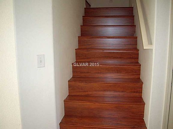 3rd image of 7571 Redwood Point St