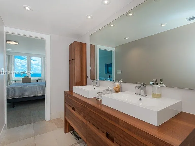 2301 Collins Ave #738 — Photo 10