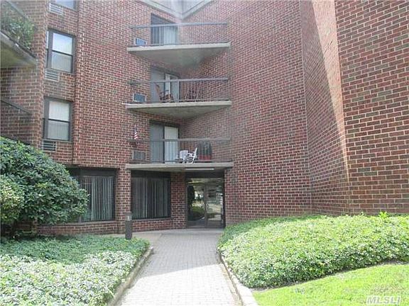 2nd image of 380 Fulton St APT D3