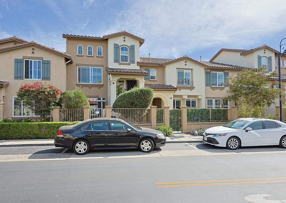 1st image of 10447 Whitcomb Way Unit 159
