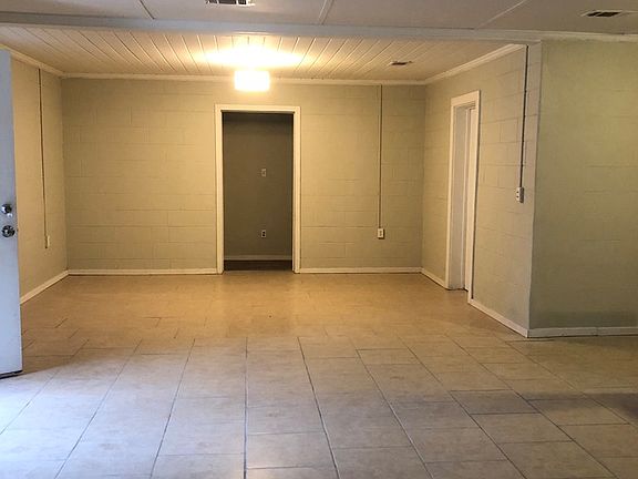 3rd image of 60 E Revels Ave