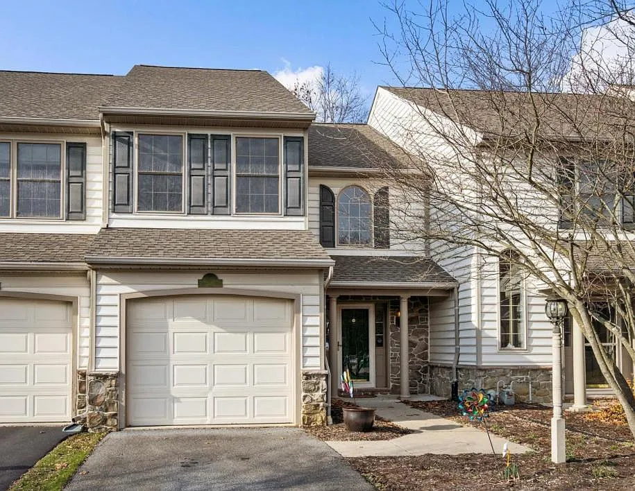 437 Rabbit Hill Ln photo 1