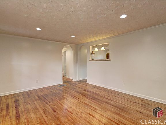 3rd image of 310 Carwood Drive