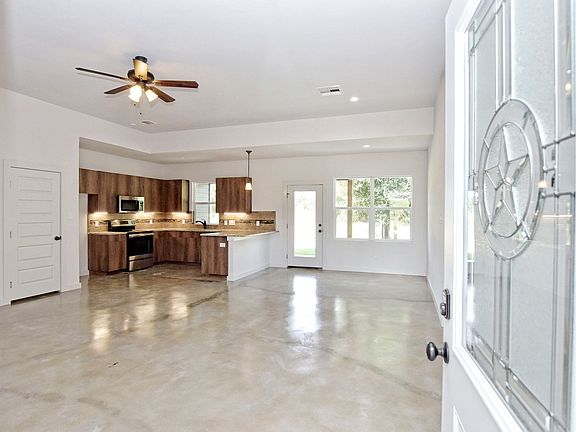 5th image of 132 Naalehu Ct