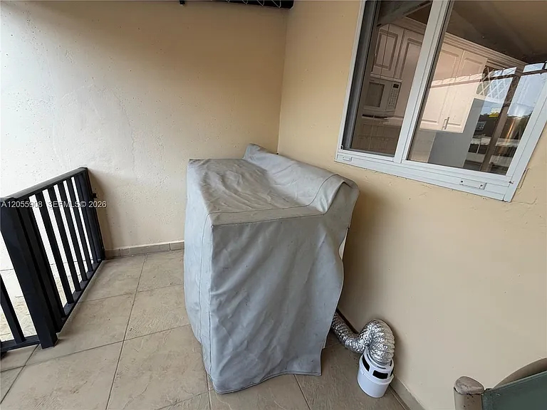 6932 Crown Gate Dr — Photo 17