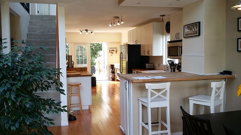 Vancouver House for rent - 5 Bedrooms — photo 2