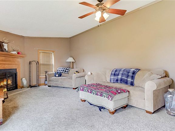 3rd image of 225 Highland Avenue