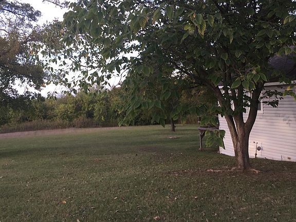 3rd image of 3219 Ann Dr
