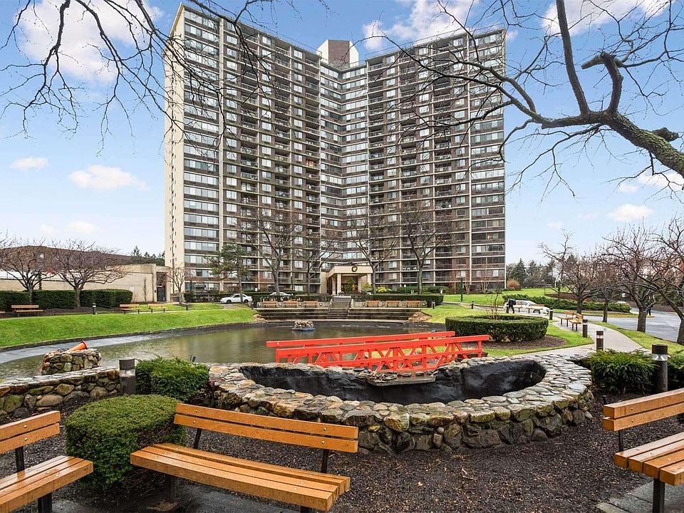 1st image of 1 Bay Club Dr APT 3U