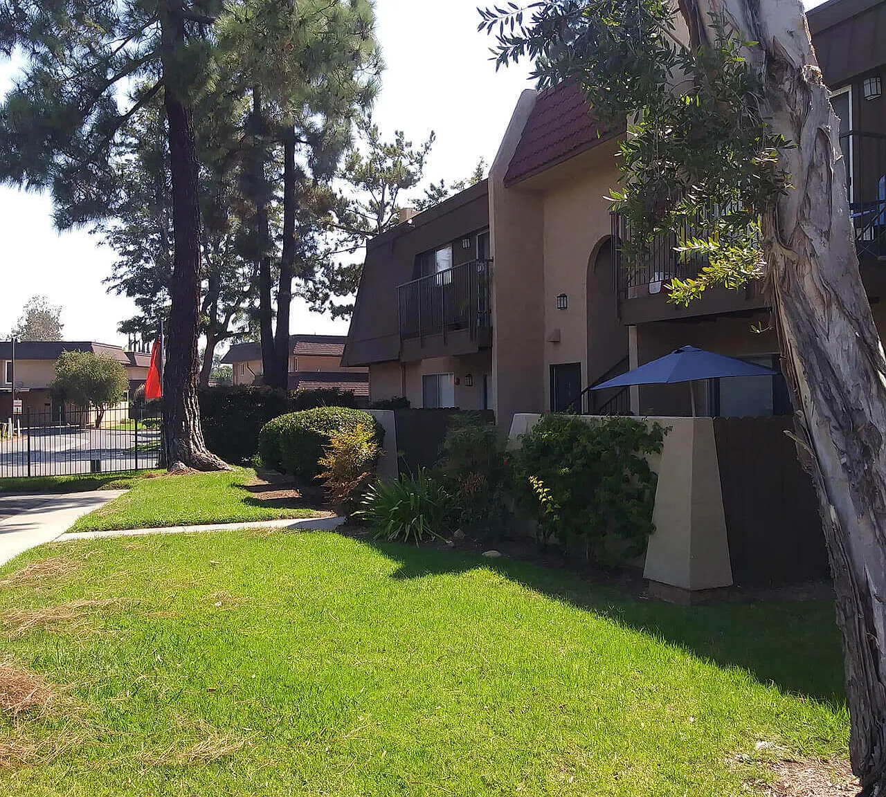 Teton Pines Apartments — Photo 3