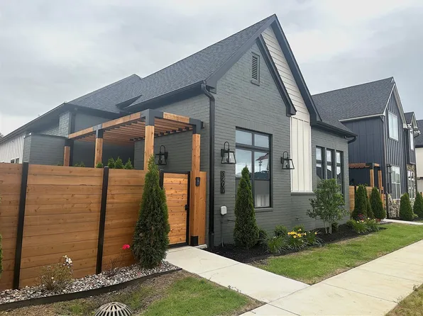 3407 Awakening Ave, Bentonville, AR 72713