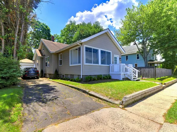 330 Naugatuck Ave, Milford, CT 06460
