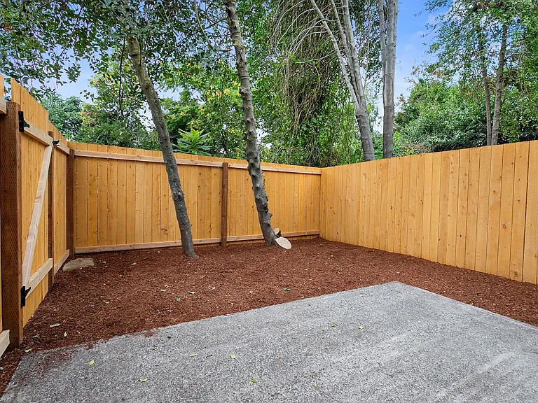 Powell Place — Photo 25