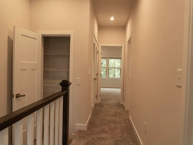 8 Questover Dr — Photo 16