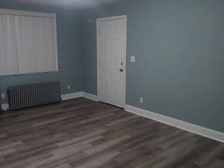 107 Shelley St — Photo 22