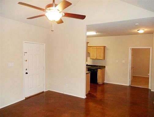1st image of 113 Lindas Creek Ln