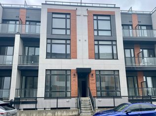 2 Steckley House Ln #924, Richmond Hill, ON L4S 0N4