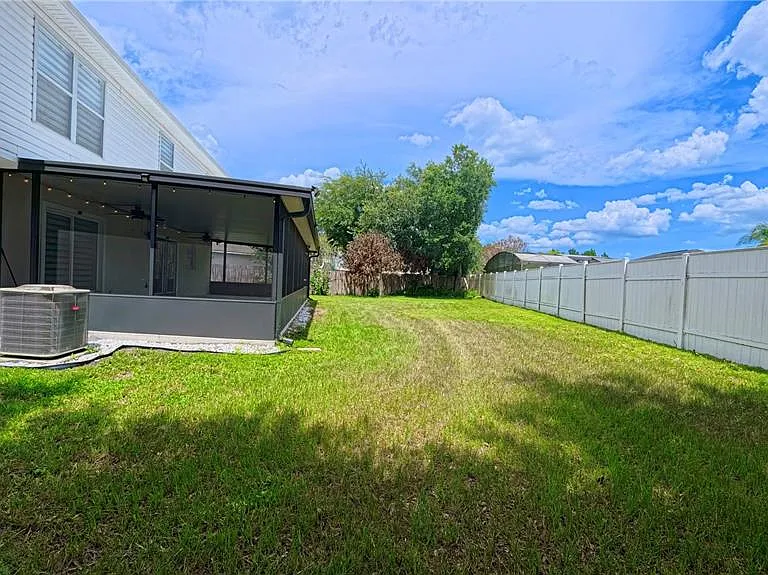 16948 Corner Hill Ct — Photo 33