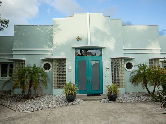 5th image of 9912 Riverview Dr