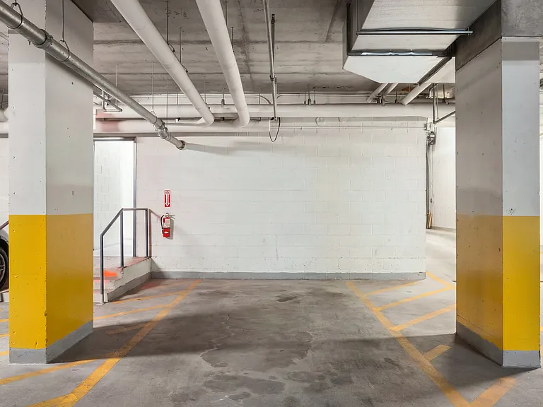 2130 44th Dr #5B — Photo 24