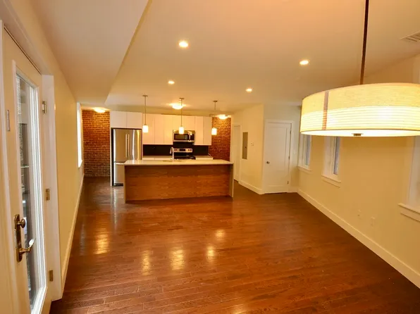 20 Sussex St, Roxbury, MA 02120