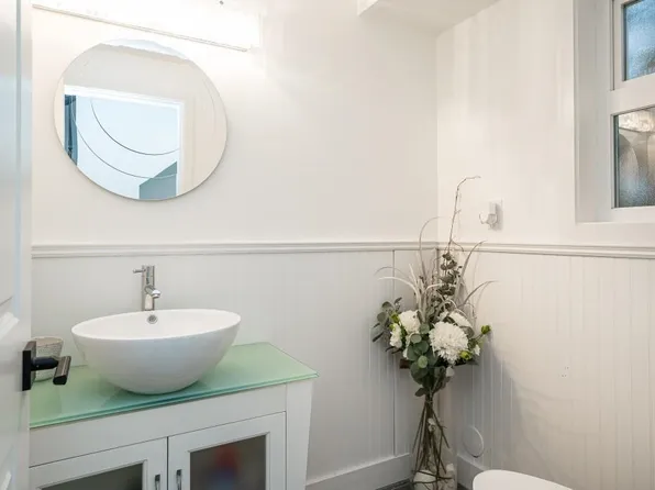 14057 66th Ave, Surrey, BC V3W 2B2