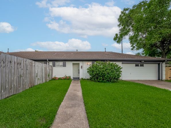 605 Sorrento Dr