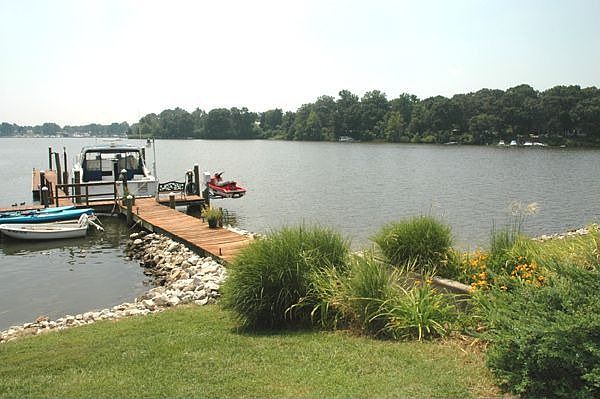 2nd image of 5 Kingston Cove Rd