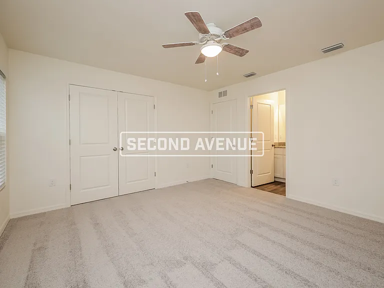 954 Pilgrim St E — Photo 6