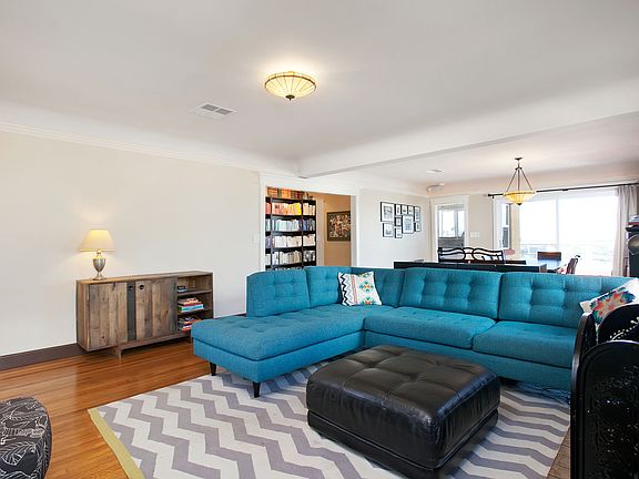 5th image of 4974 Vista Pl