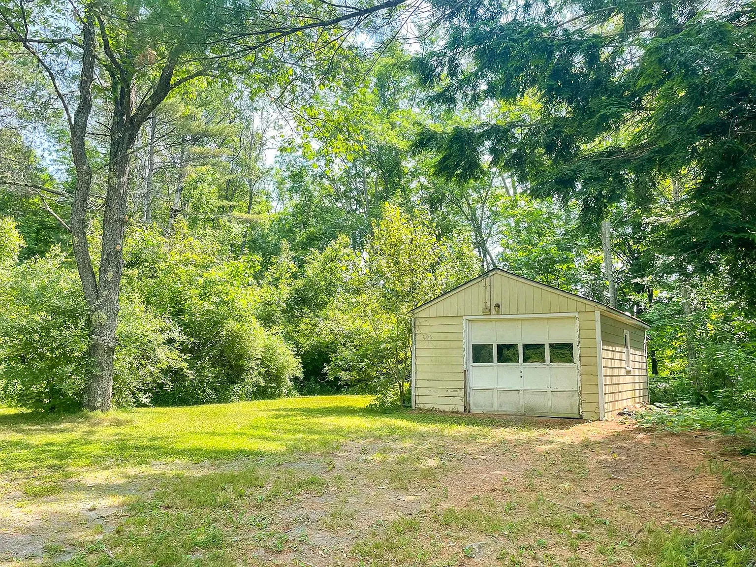 2 bed, 1.5 bath, 1744 sqft, $3,200 — Photo 3