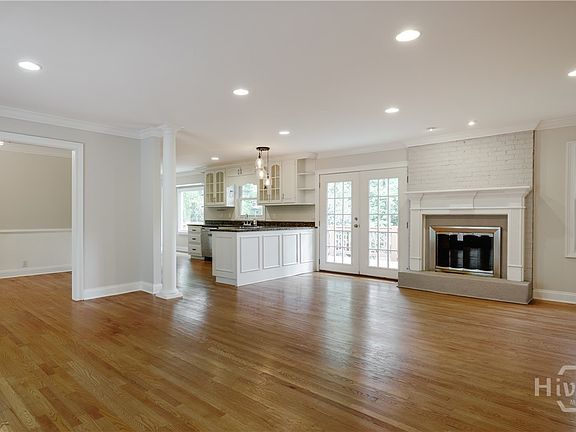 4th image of 195 Arbor View Drive