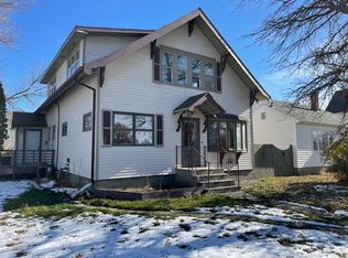 822 1st Ave E, Williston, ND 58801